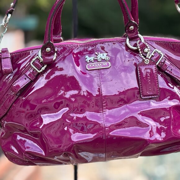 Coach Burgundy Patent Leather Handbag/Shoulder Bag #15921 - Picture 2 of 10